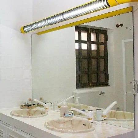 펜션 House With 3 Bedrooms In Santo Isidoro With Wonderful Sea View Enclosed Garden And Wifi 마프라