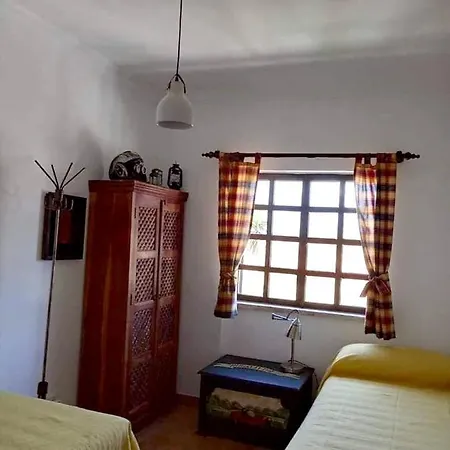 House With 3 Bedrooms In Santo Isidoro With Wonderful Sea View Enclosed Garden And Wifi 펜션